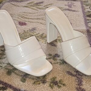 Princess Polly Cream Textured Mules
